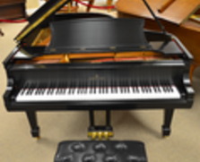 Steinway L grand piano